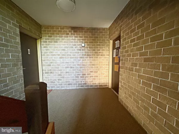 Lutherville Timonium, MD 21093,15 GLENAMOY CT #202