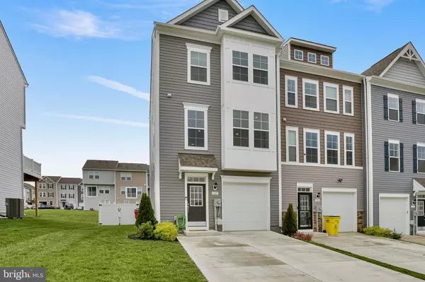 125 MOSSDALE BLVD, Falling Waters, WV 25419