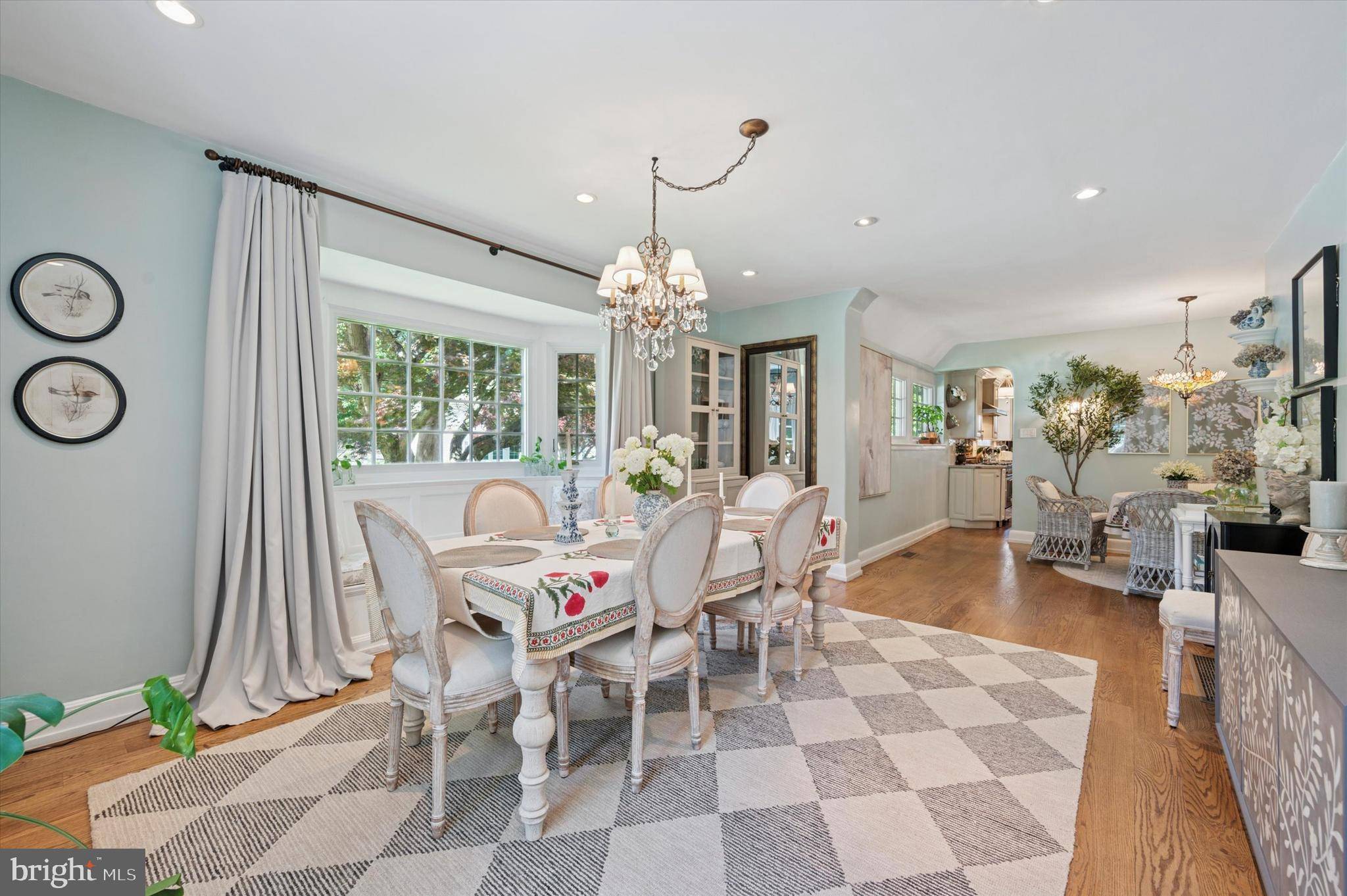 Bryn Mawr, PA 19010,211 LADBROKE RD