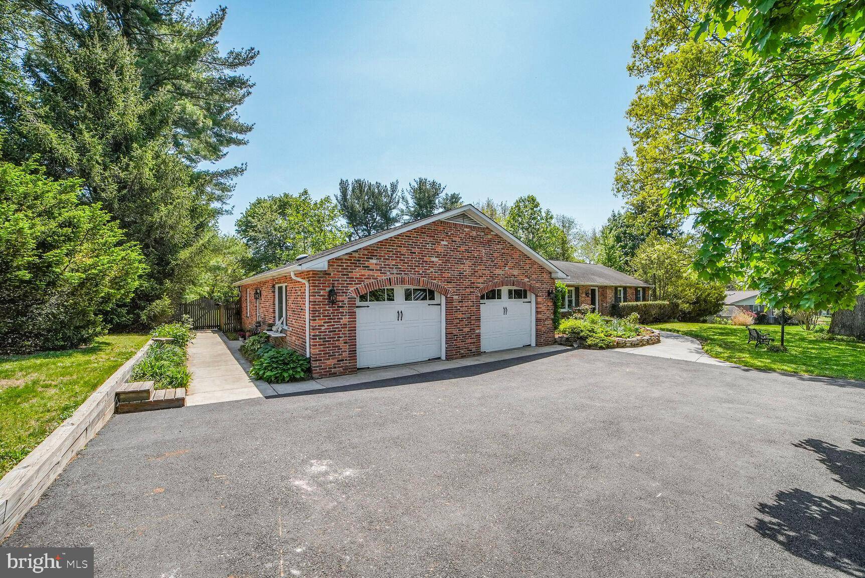 Fulton, MD 20759,7549 CHERRY TREE DR