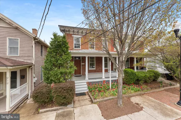 214 S BRADDOCK ST, Winchester, VA 22601