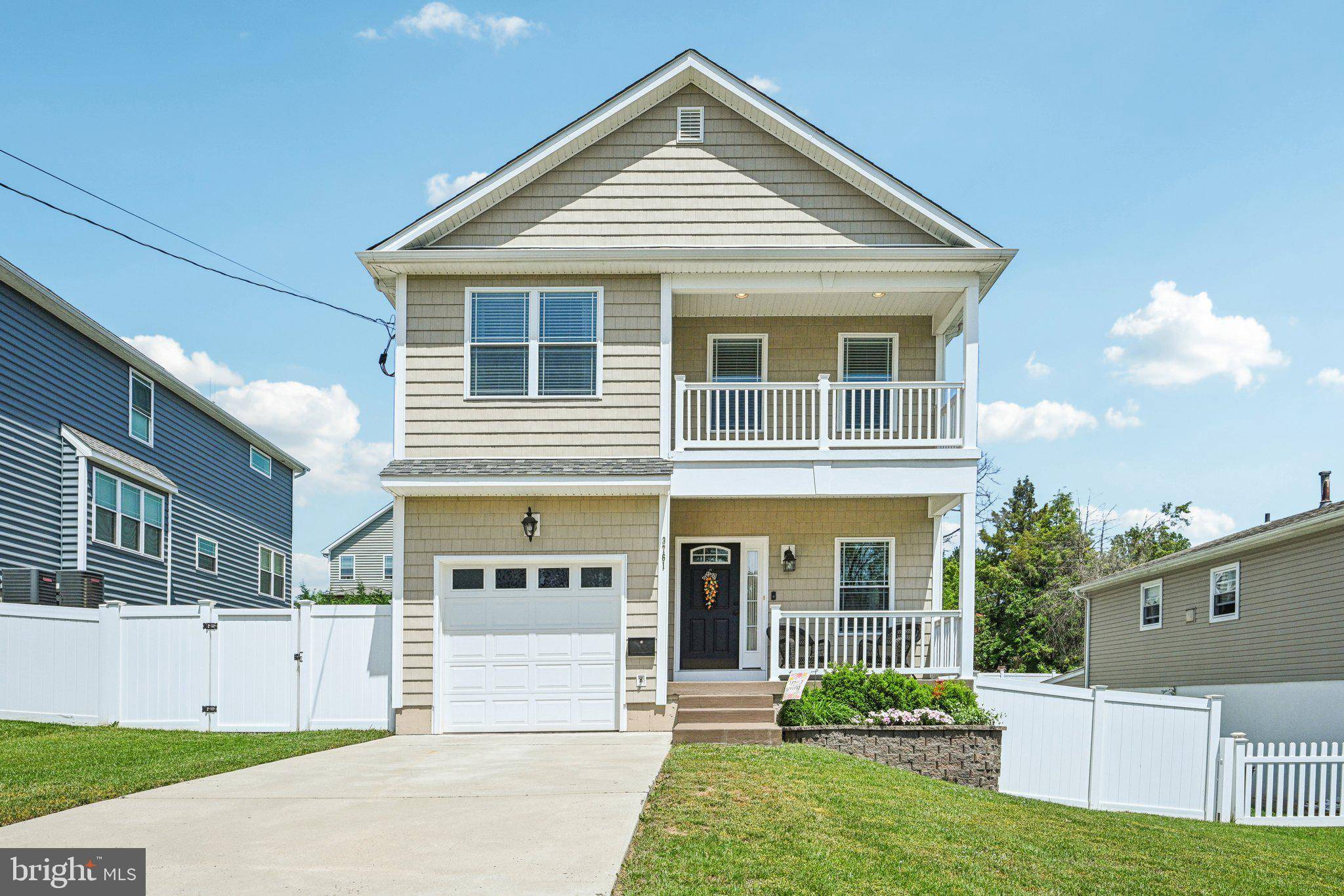 3761 GLENN ST, Philadelphia, PA 19114