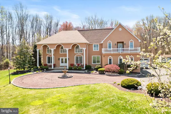 360 GORDON RD, Robbinsville, NJ 08691