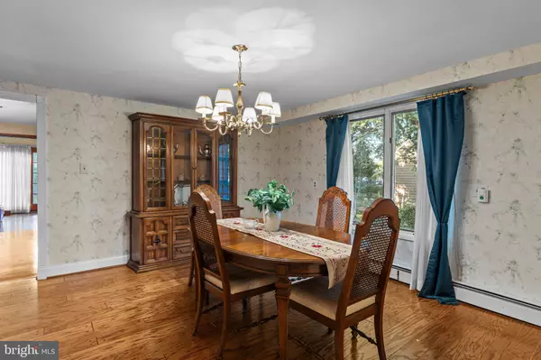 Langhorne, PA 19047,225 FLOWERS AVE