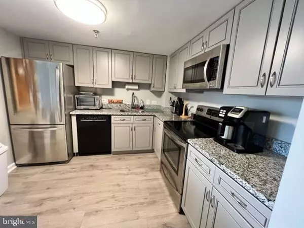 Philadelphia, PA 19130,2001 HAMILTON ST #1404