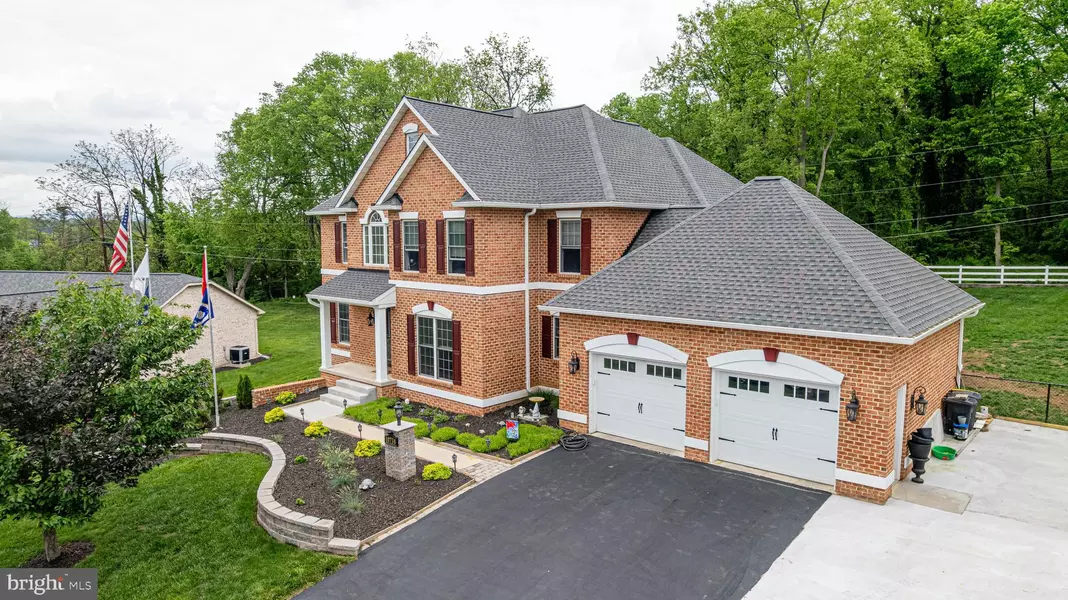10738 APPLE TREE LN, Williamsport, MD 21795