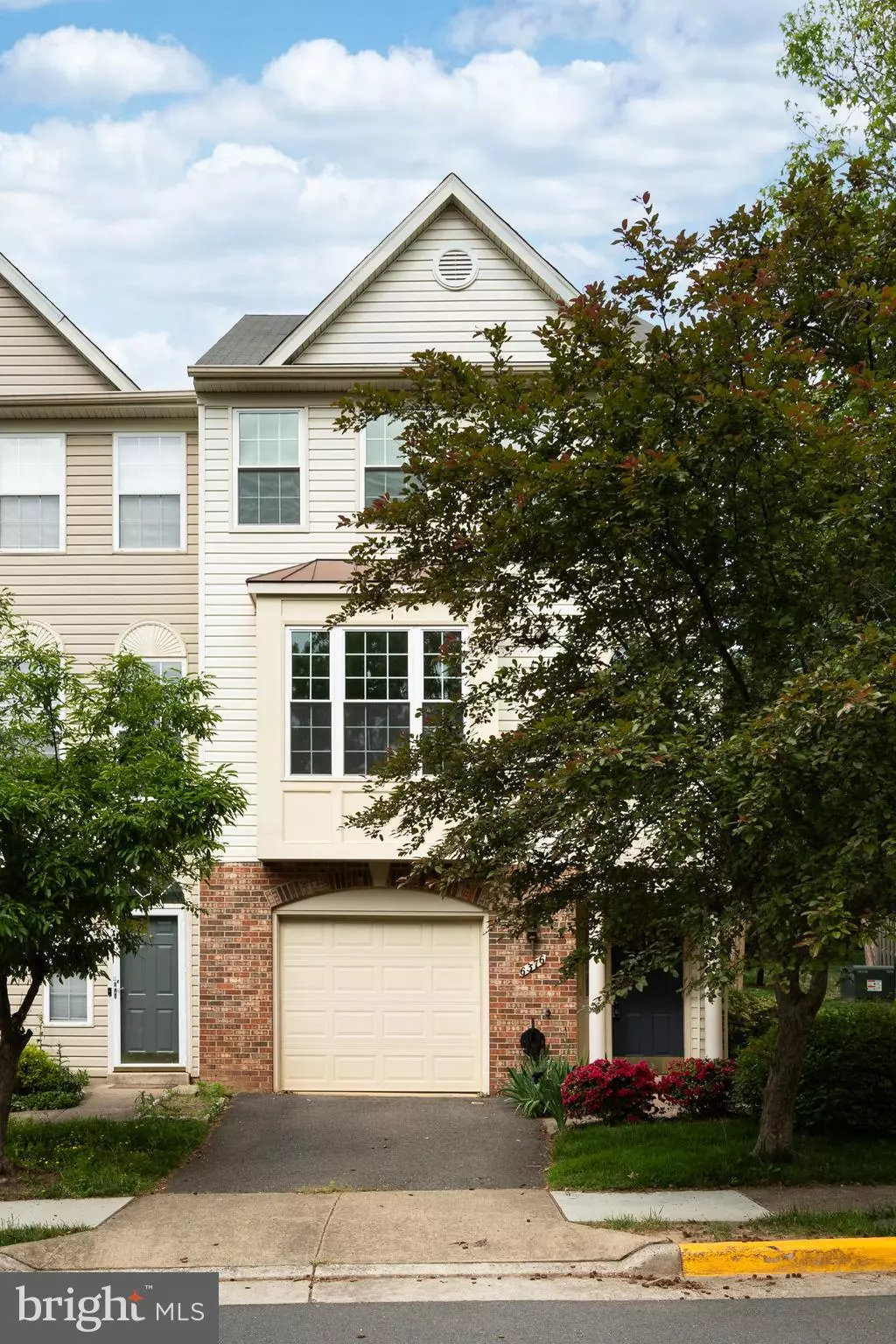 Centreville, VA 20121,6376 JAMES HARRIS WAY