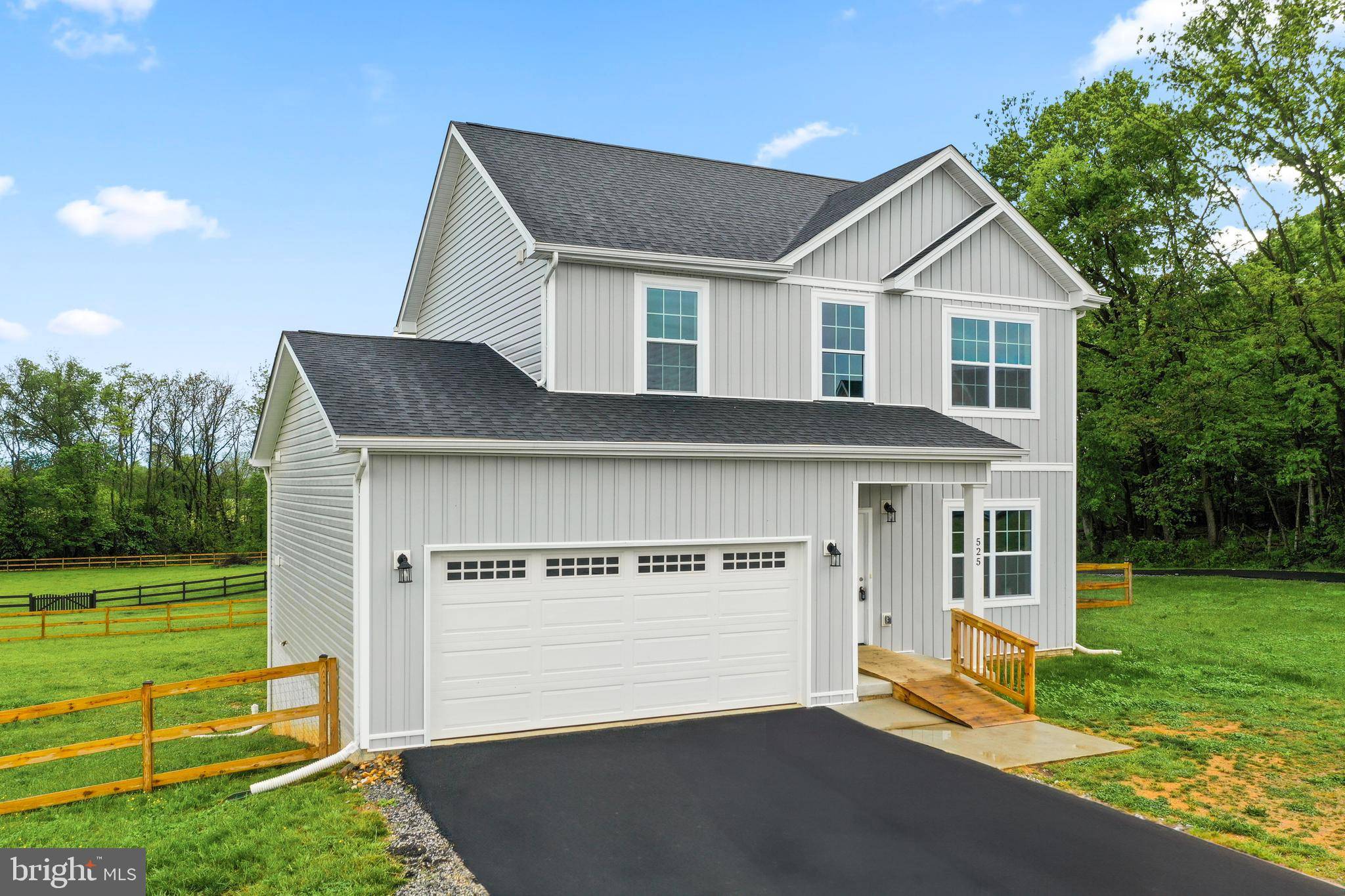 525 NAPLES WAY, Charles Town, WV 25414