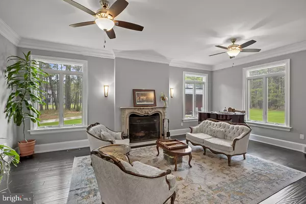 Shamong, NJ 08088,22 GRASSY LAKE RD