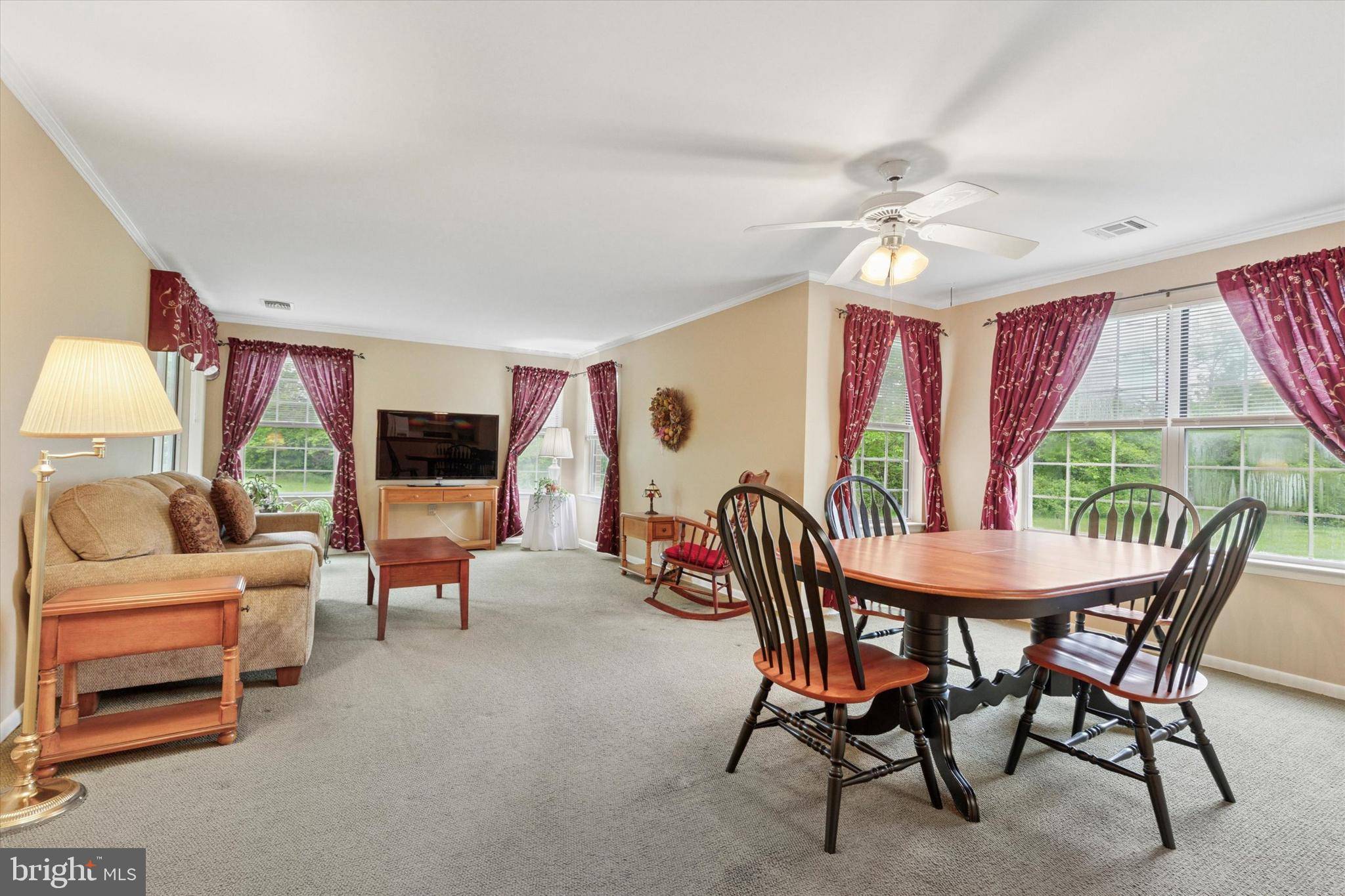Perkasie, PA 18944,126 ALLEM LN
