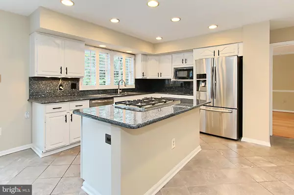 Centreville, VA 20120,15331 OAKMERE PL
