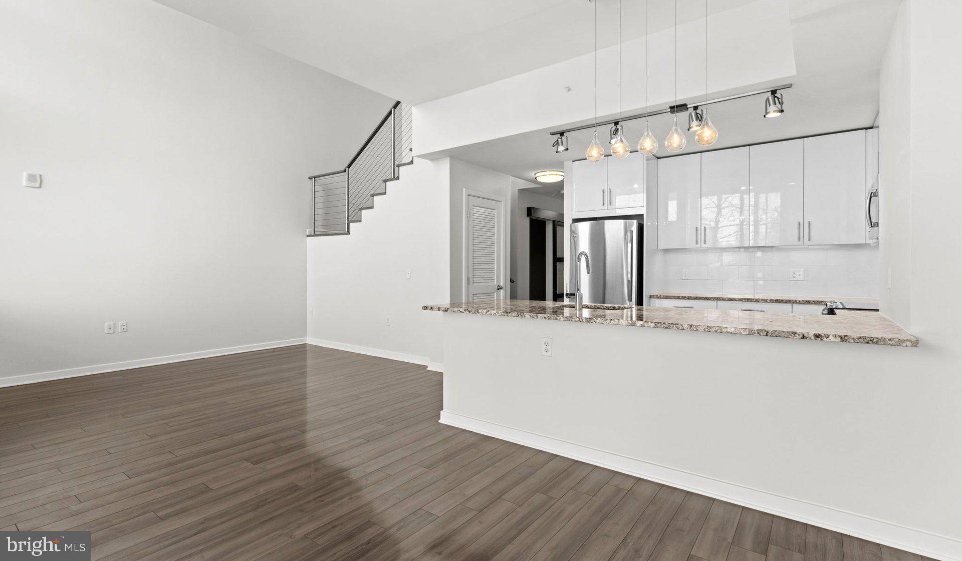 Bethesda, MD 20814,8300 WISCONSIN AVE #1B-1-138