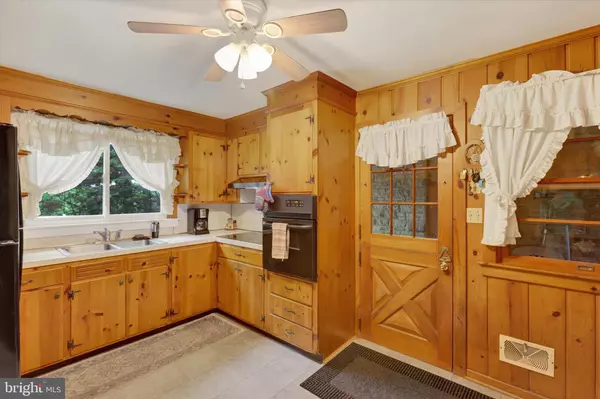 Hanover, PA 17331,7982 W HIGH ROCK RD W