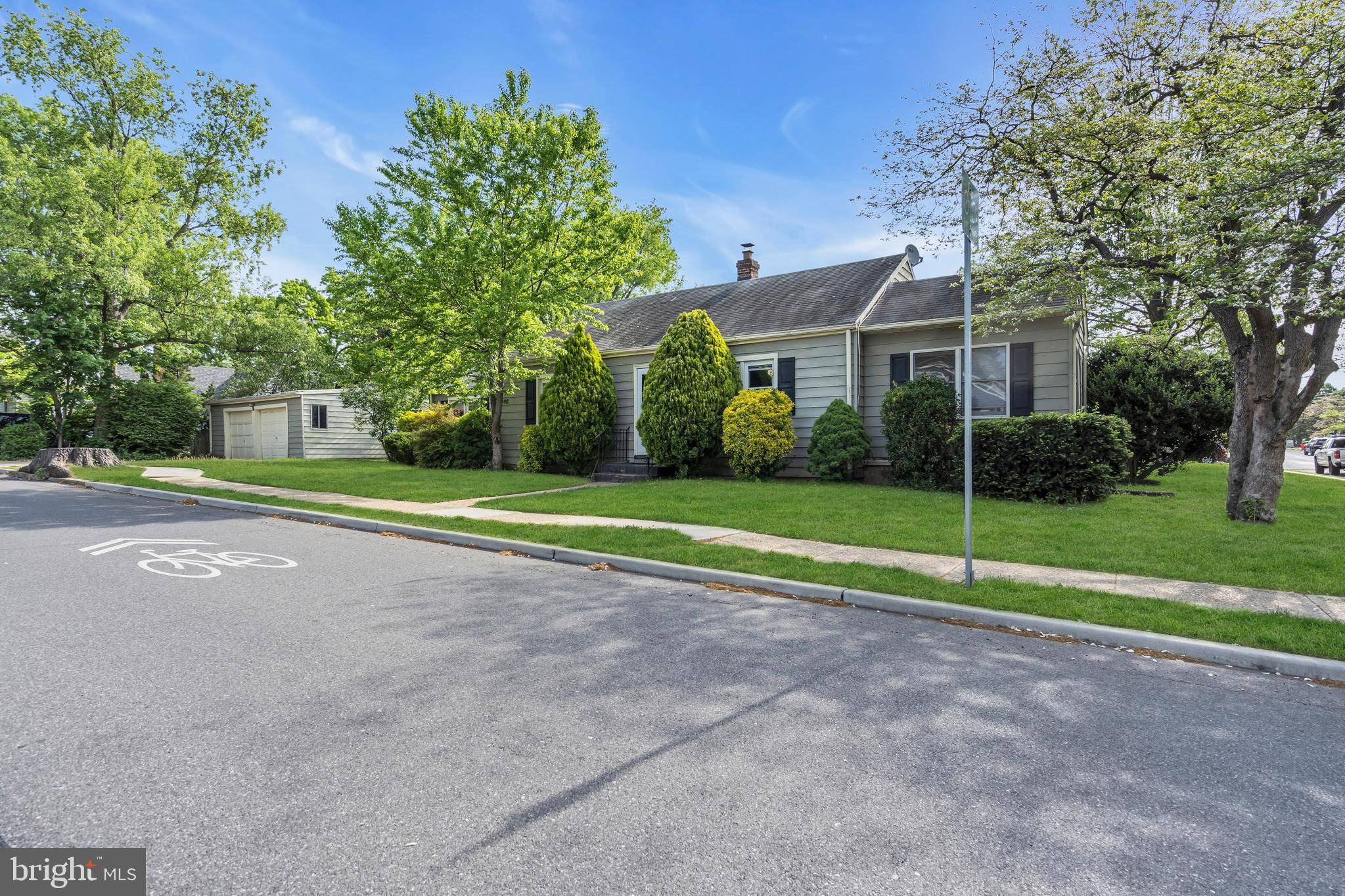 Haddon Heights, NJ 08035,1545 MAPLE AVE