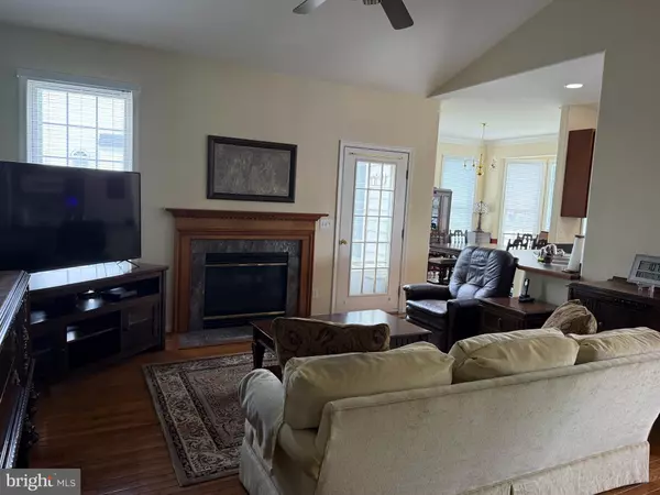 Stafford, VA 22554,28 LIVE OAK LN