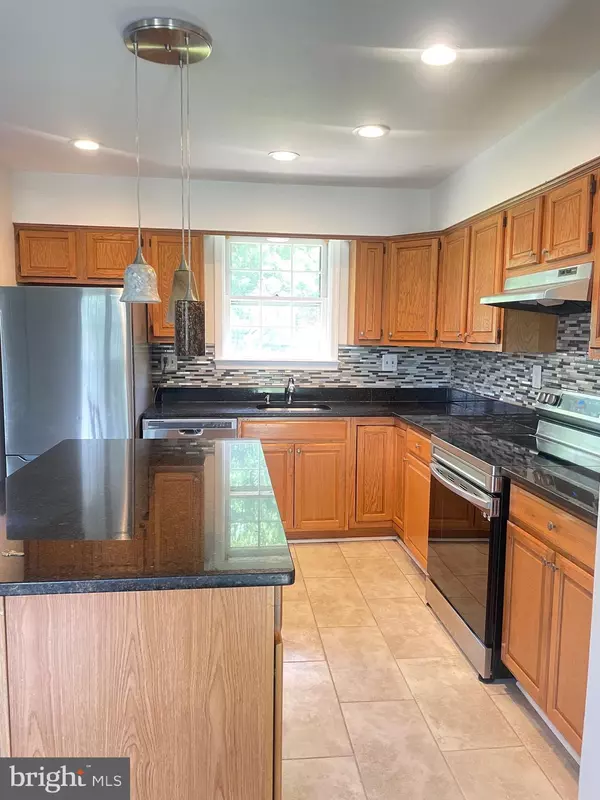 Temple Hills, MD 20748,4114 CAROZZA CT