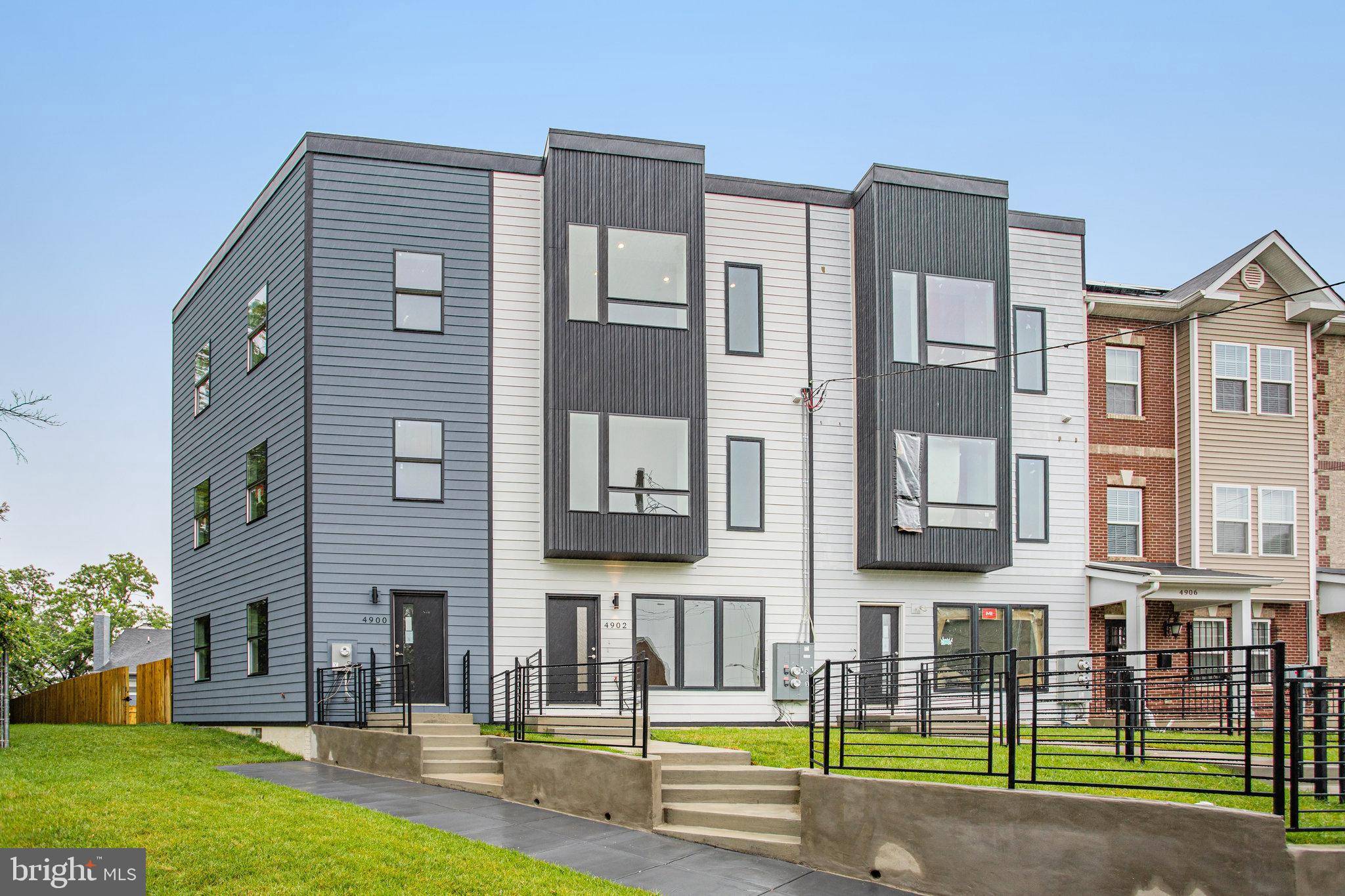 4902 D ST SE, Washington, DC 20019
