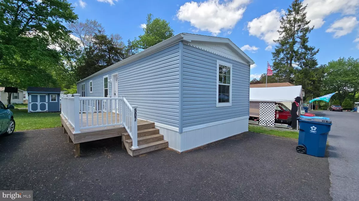 Green Lane, PA 18054,507 MAPLE DR