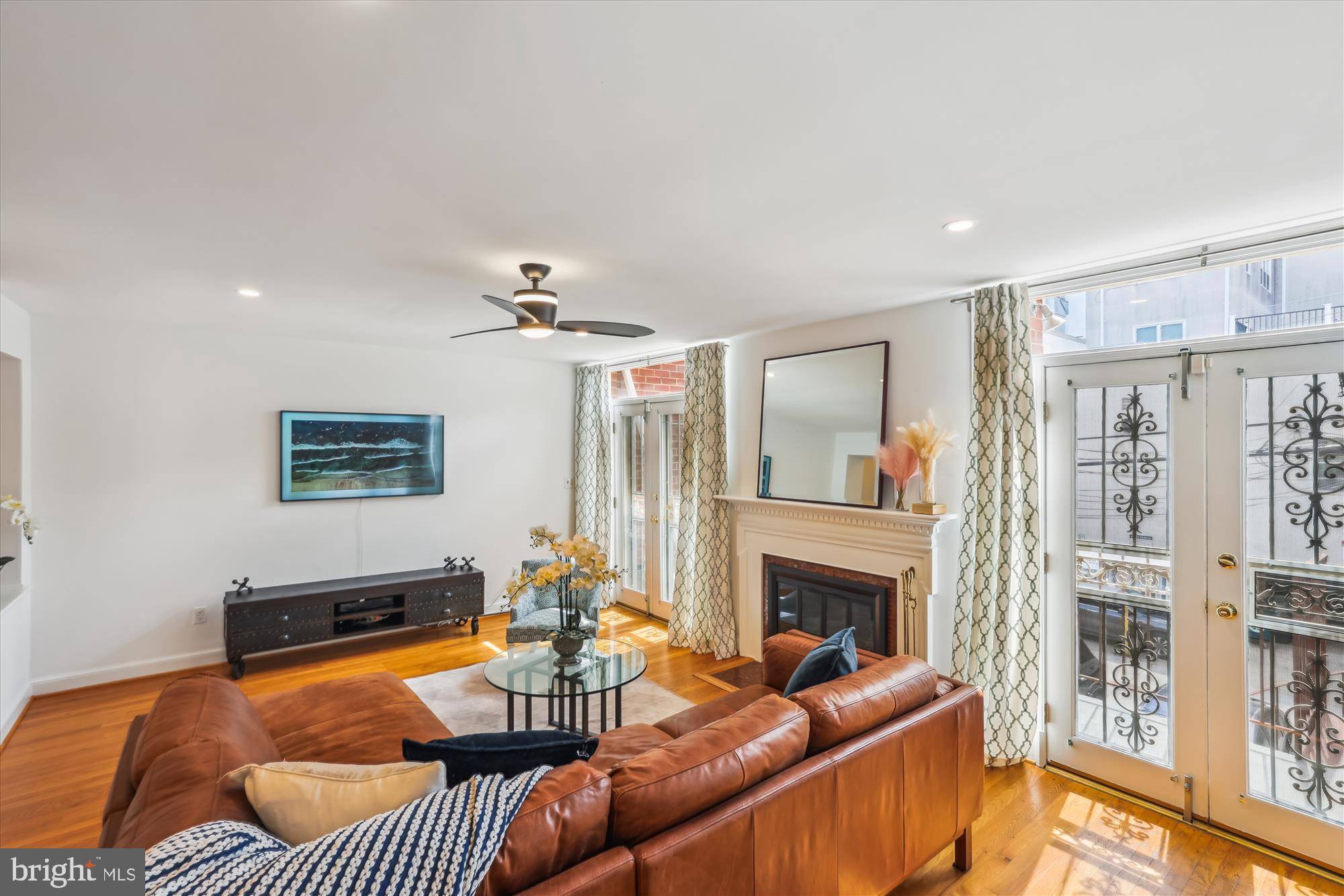 Washington, DC 20008,2646 WOODLEY PL NW #1/2