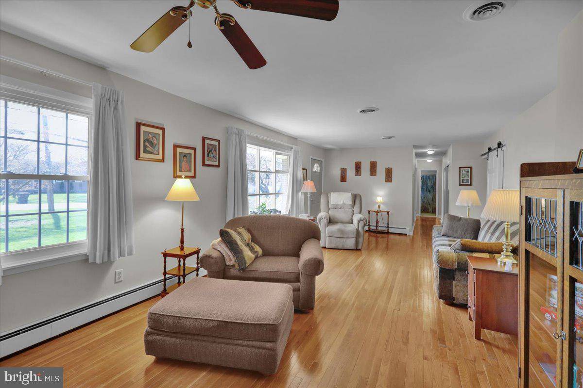 Reading, PA 19606,820 LORANE RD