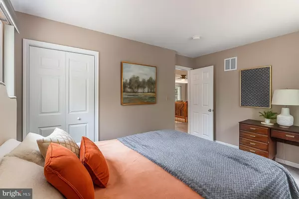 Glen Burnie, MD 21061,7103 AVESBURY LN