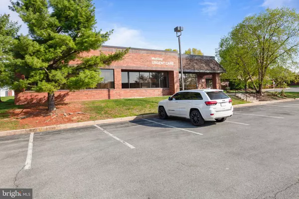 Wyomissing, PA 19610,1025 BERKSHIRE BLVD #600 B