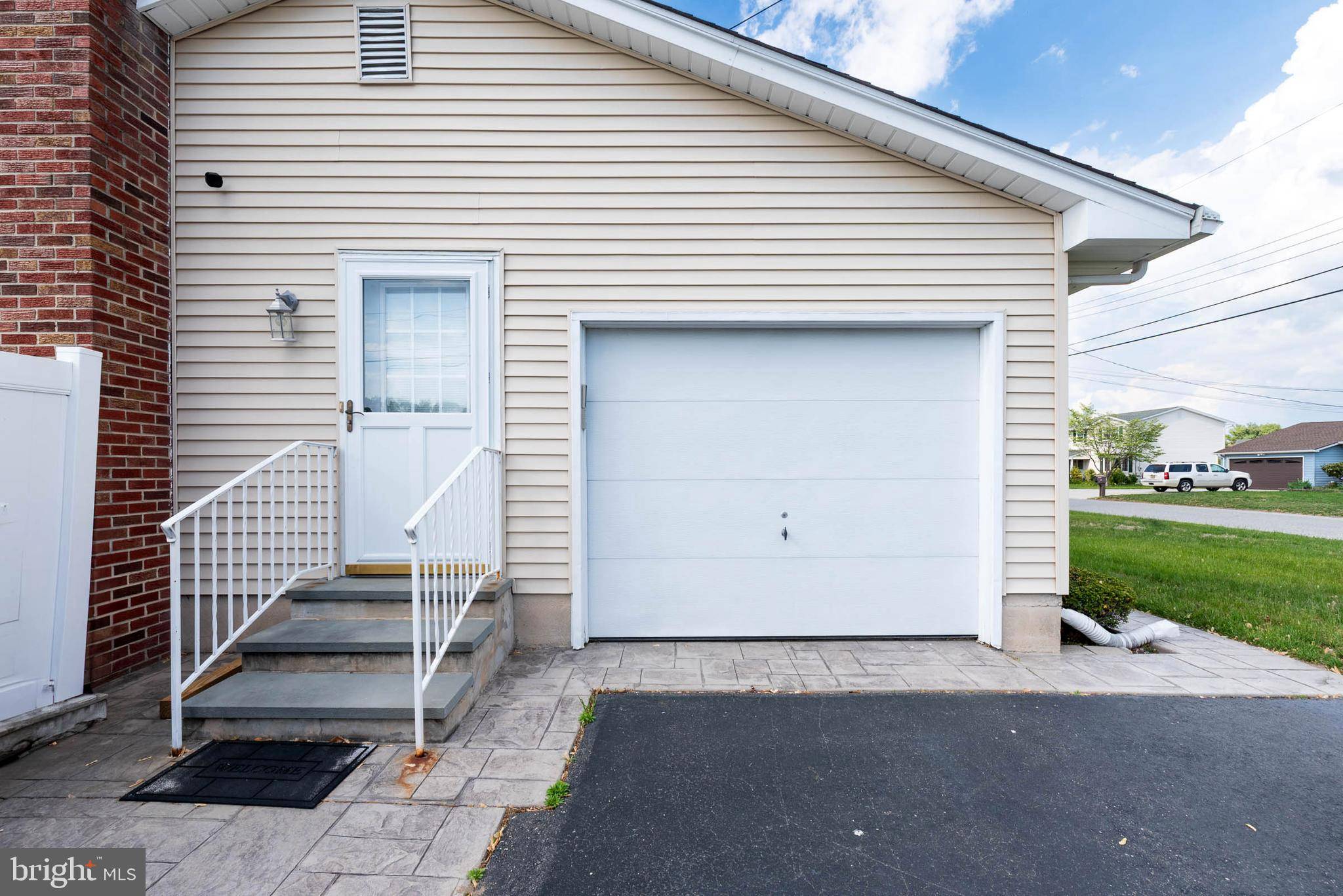 Vineland, NJ 08361,664 BRENTWOOD DR