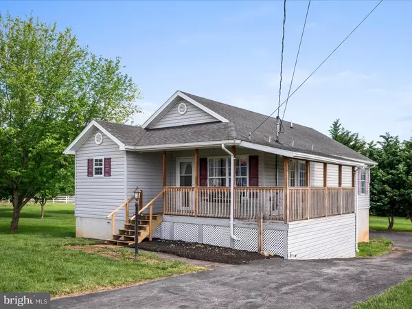 Inwood, WV 25428,418 TRUE APPLE WAY