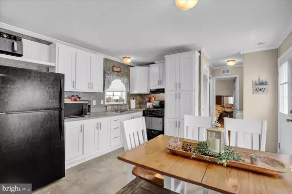 New Providence, PA 17560,4 PONDEROSA LN