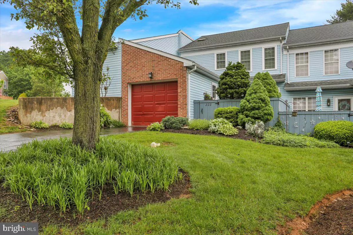 Lancaster, PA 17601,222 WINDING HILL DR