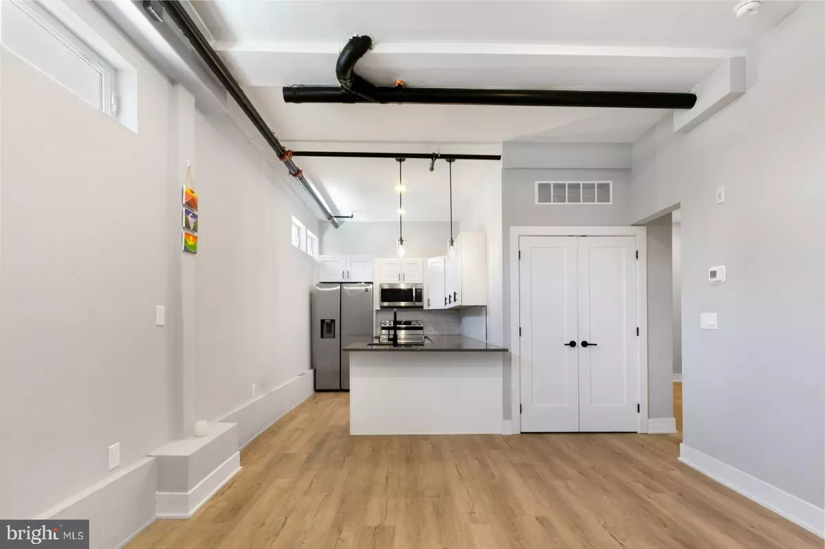 Philadelphia, PA 19104,3965 LANCASTER AVE #102