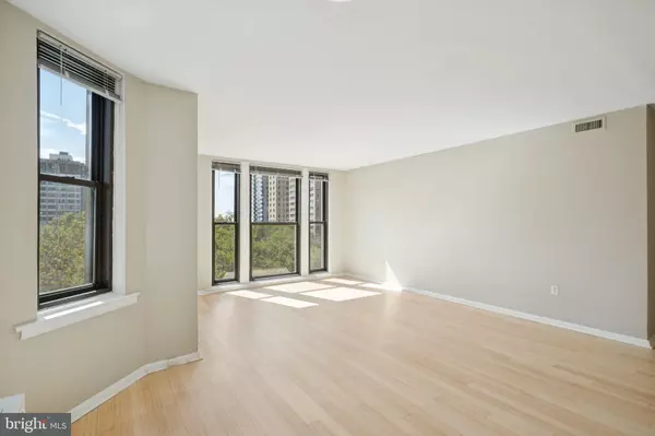 Philadelphia, PA 19103,135 S 19TH ST #711