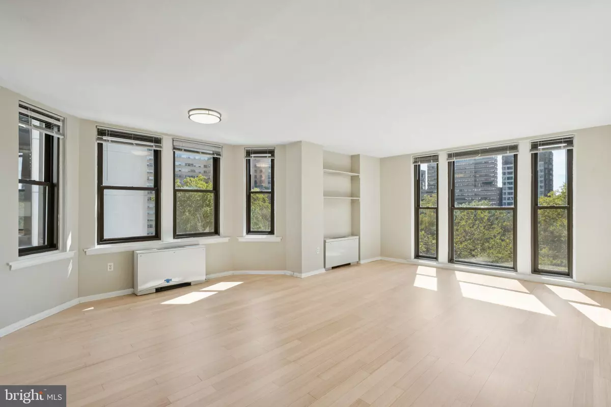 Philadelphia, PA 19103,135 S 19TH ST #711