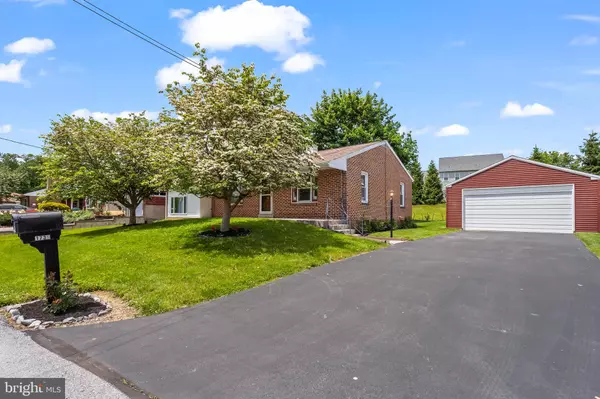 Hummelstown, PA 17036,1739 GROVE ST