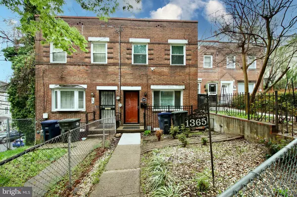 1365 TALBERT TER SE, Washington, DC 20020