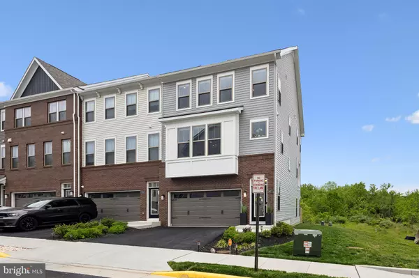 Herndon, VA 20171,2627 LOGANBERRY DR