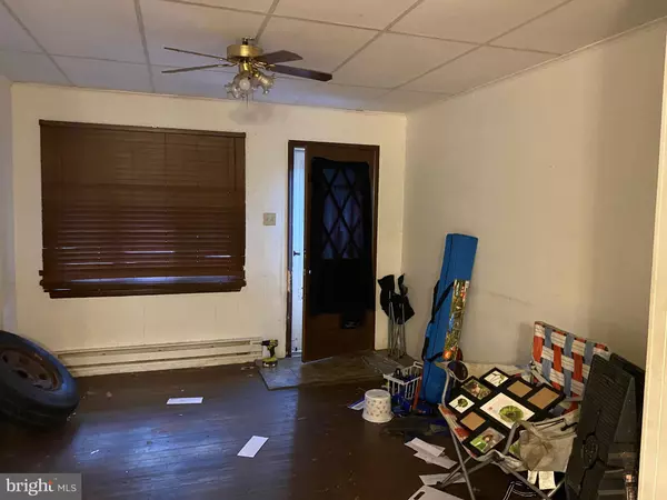 Shamokin, PA 17872,17 N GRANT ST