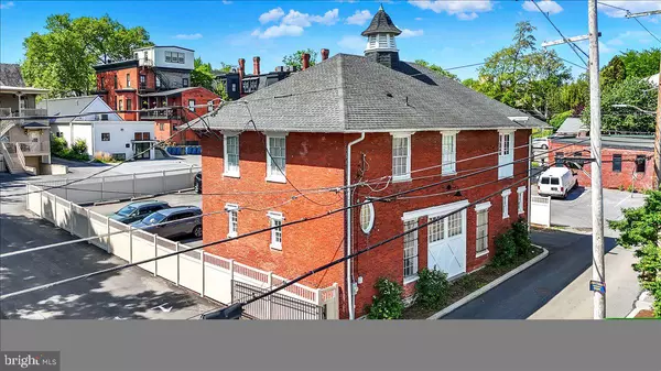 Lancaster, PA 17602,316 E MARION ST