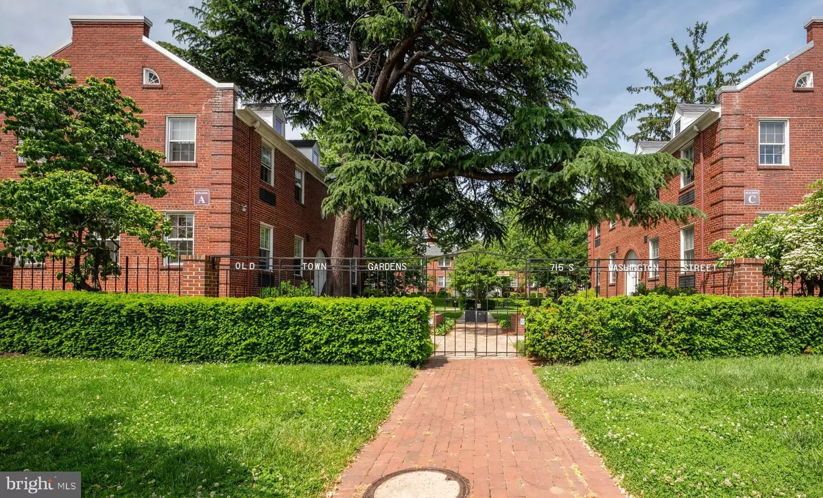 Alexandria, VA 22314,715 S WASHINGTON ST #A-32