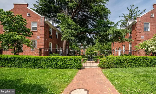 715 S WASHINGTON ST #A-32, Alexandria, VA 22314