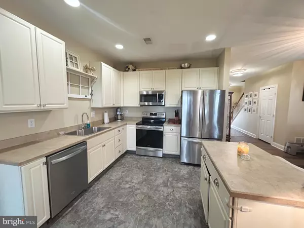 Honey Brook, PA 19344,122 RED OAK CT