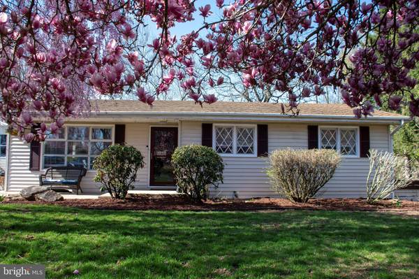 20 FREDERICKSVILLE RD, Mertztown, PA 19539