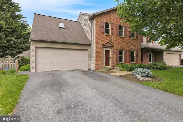 Lititz, PA 17543,33 PEBBLE CREEK DR