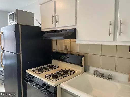 Philadelphia, PA 19135,6631 ERDRICK ST