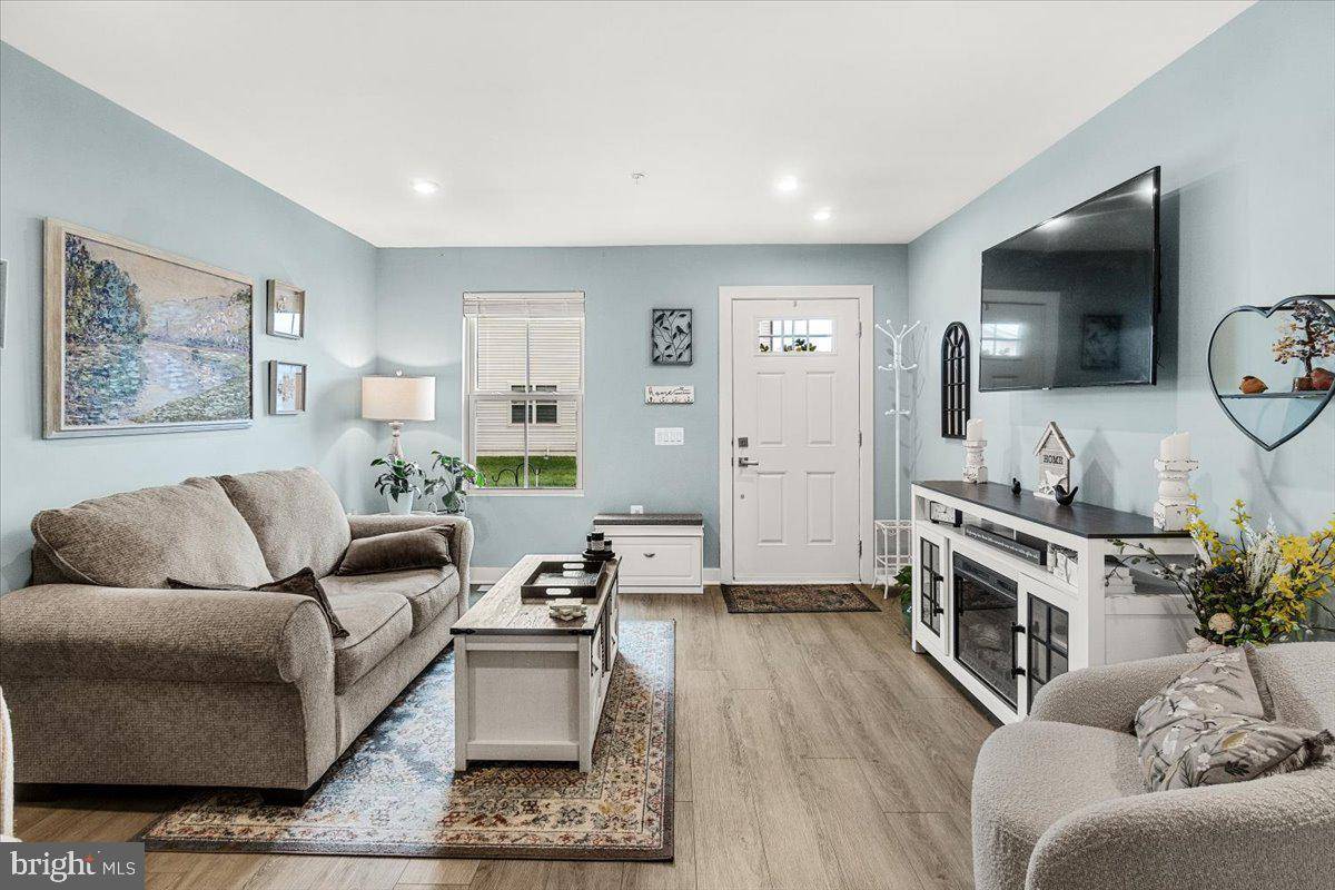 Frederick, MD 21702,312 HAMMERSMITH CIR