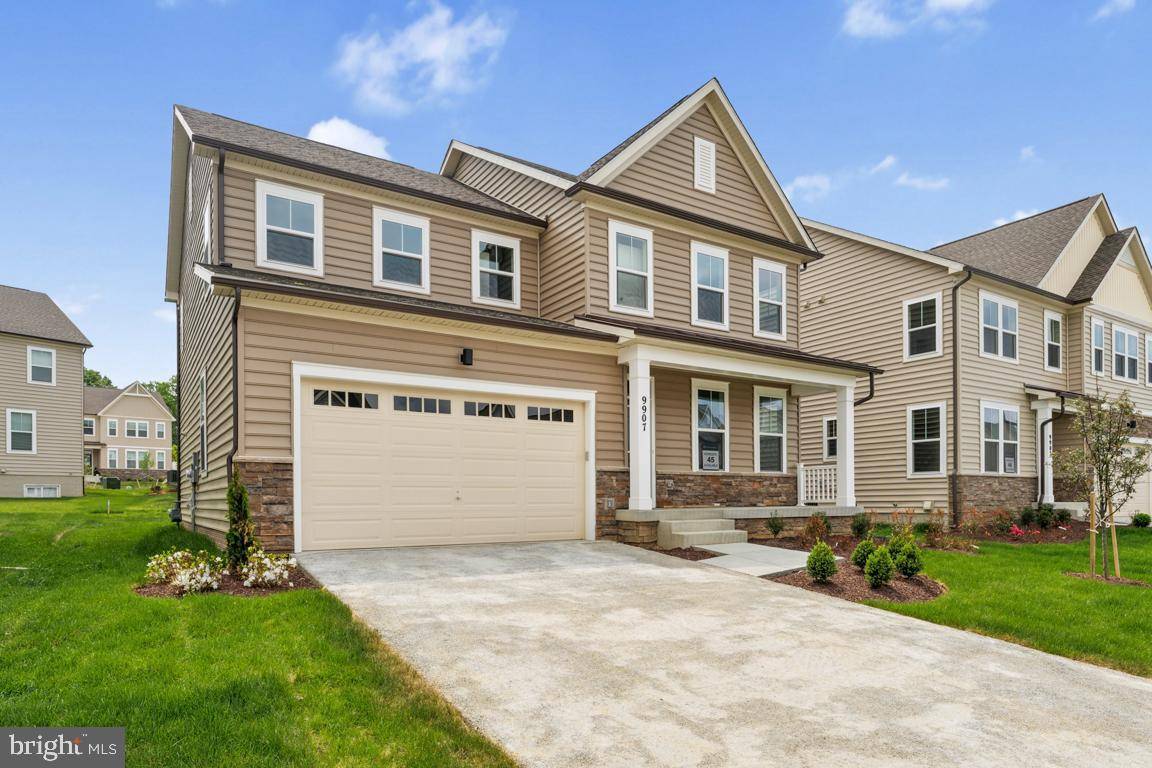 Waldorf, MD 20601,9907 OBIN LN