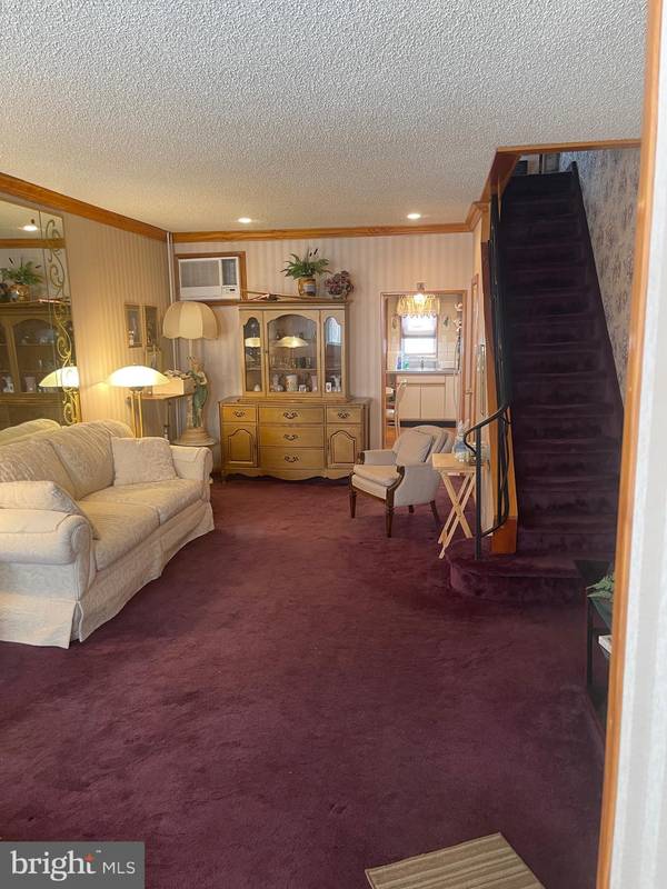 Philadelphia, PA 19148,360 DURFOR ST