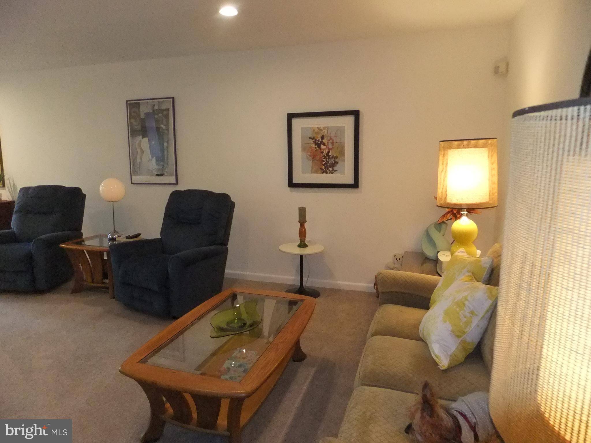 Narberth, PA 19072,1640 OAKWOOD DR #W106