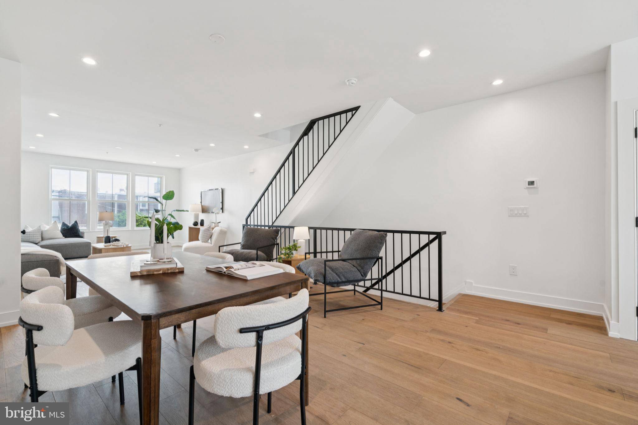 Philadelphia, PA 19128,545 GREEN LN