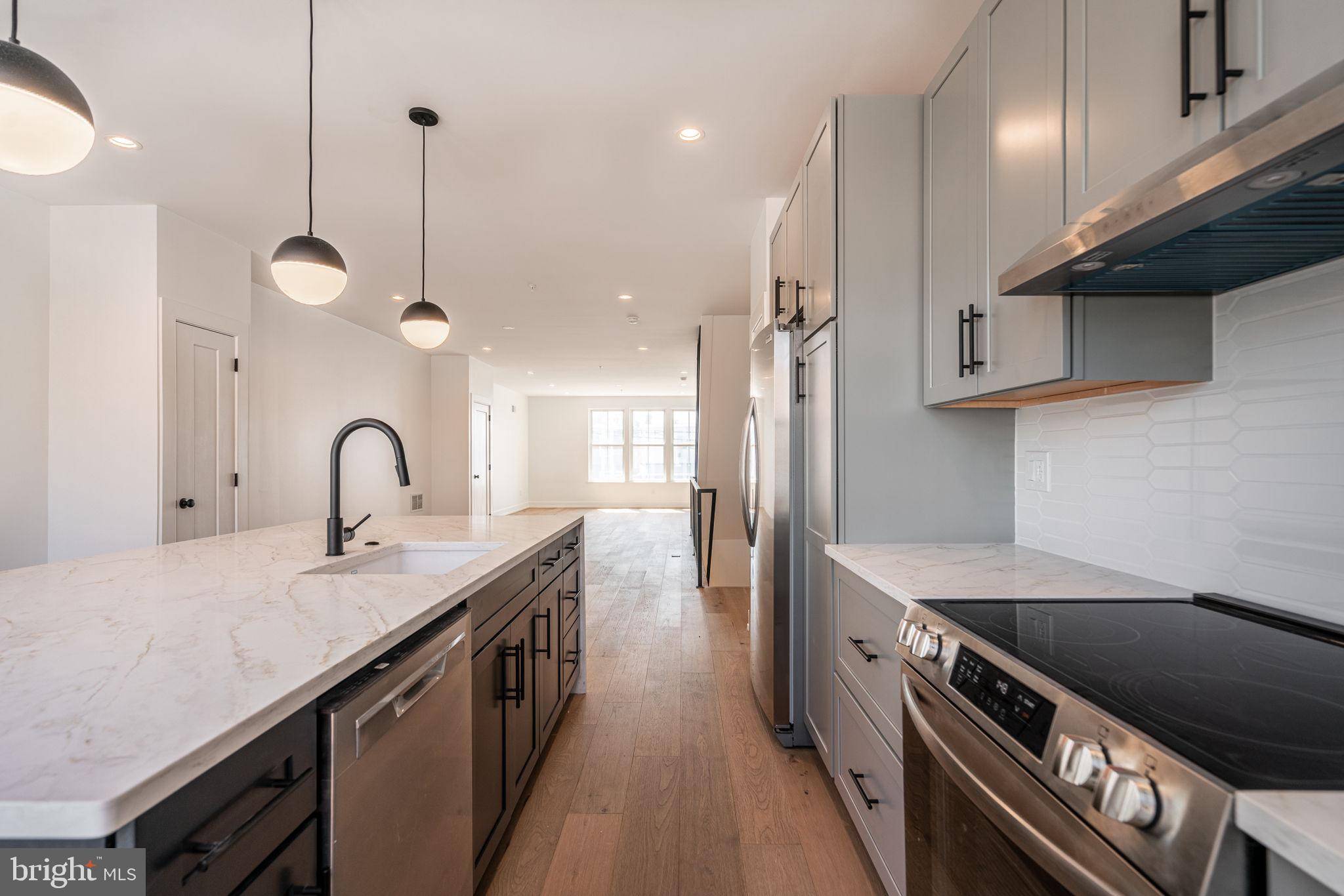 Philadelphia, PA 19128,545 GREEN LN